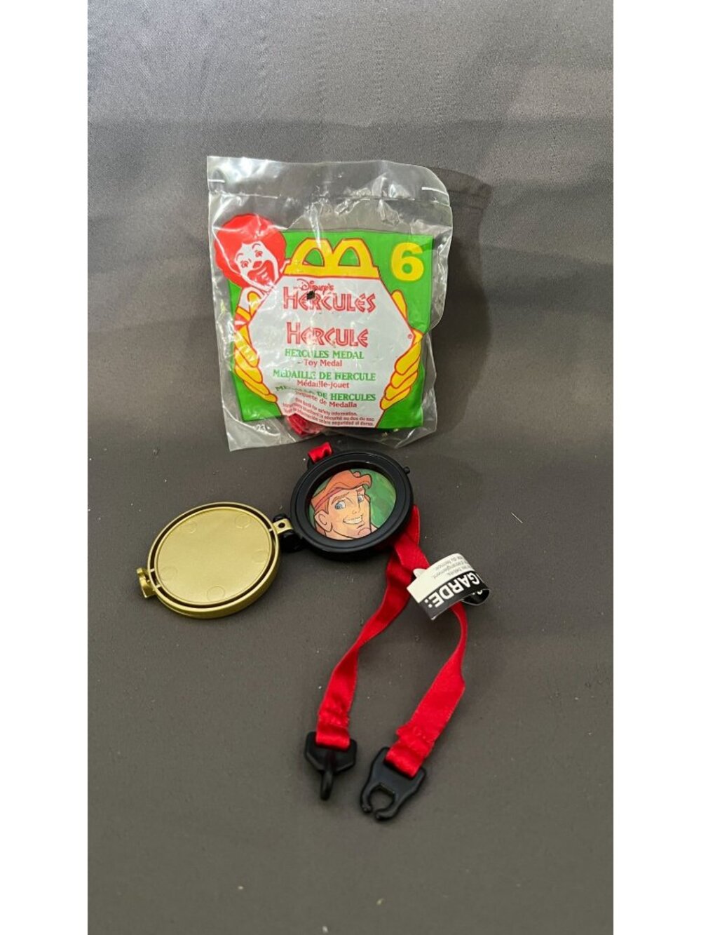 Disney Hercules McDonalds Happy Meal Toy Medal 1997 Sealed Collectible